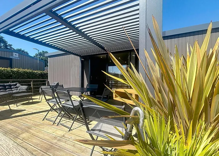 Mobil-home Confortable 6 Pers, 3 Ch, 2 Sdb, Proche Plage, Menage Inclus - Fr-1-361a-99 *